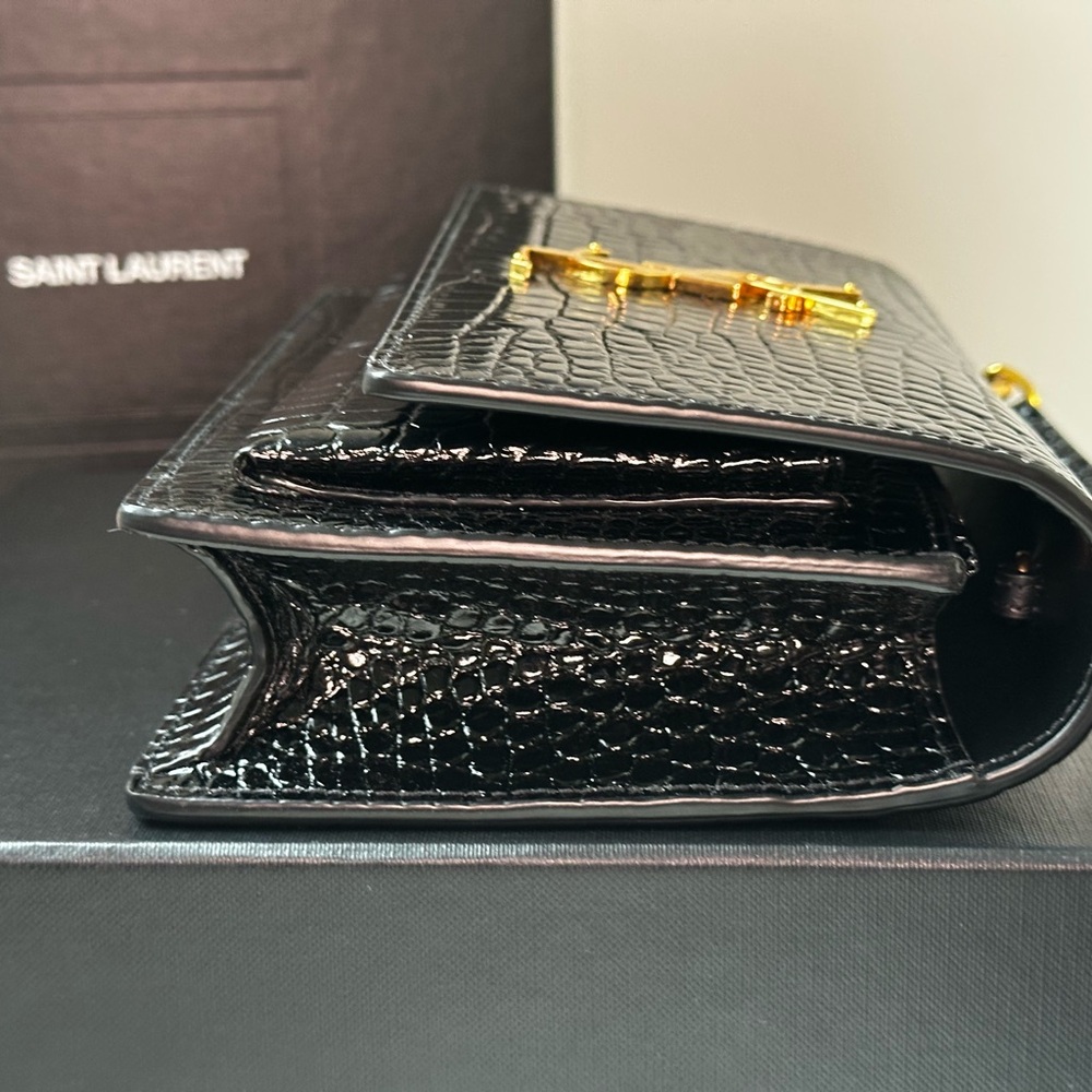 Saint Laurent Sunset Chain Wallet Bag Crocodile Embossed Shiny Leather (BLK/G) - Picture 8 of 15
